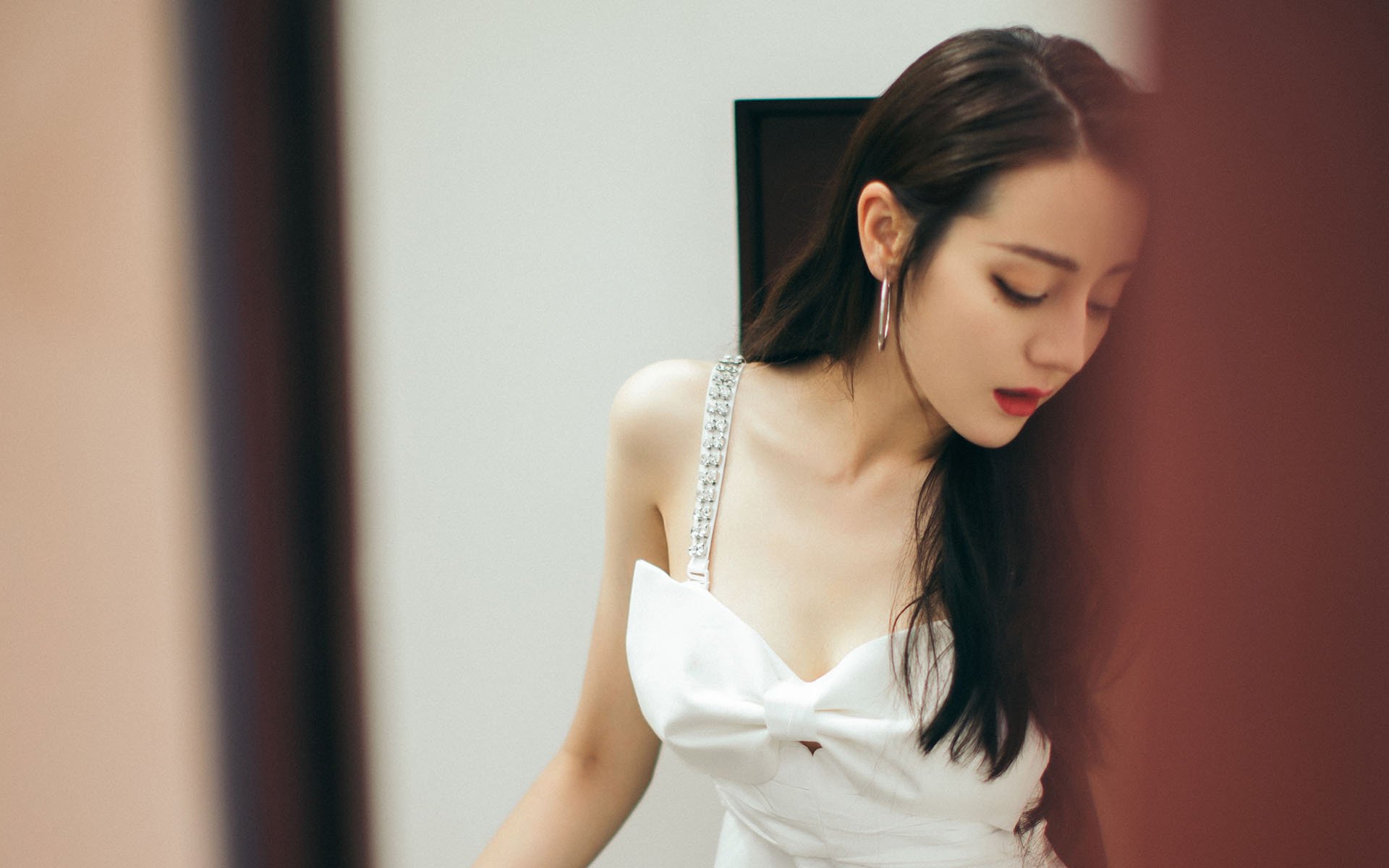 荷兰队在欧洲杯半决赛中1-2不敌英格兰,止步四强。,荷兰欧洲杯比赛结果