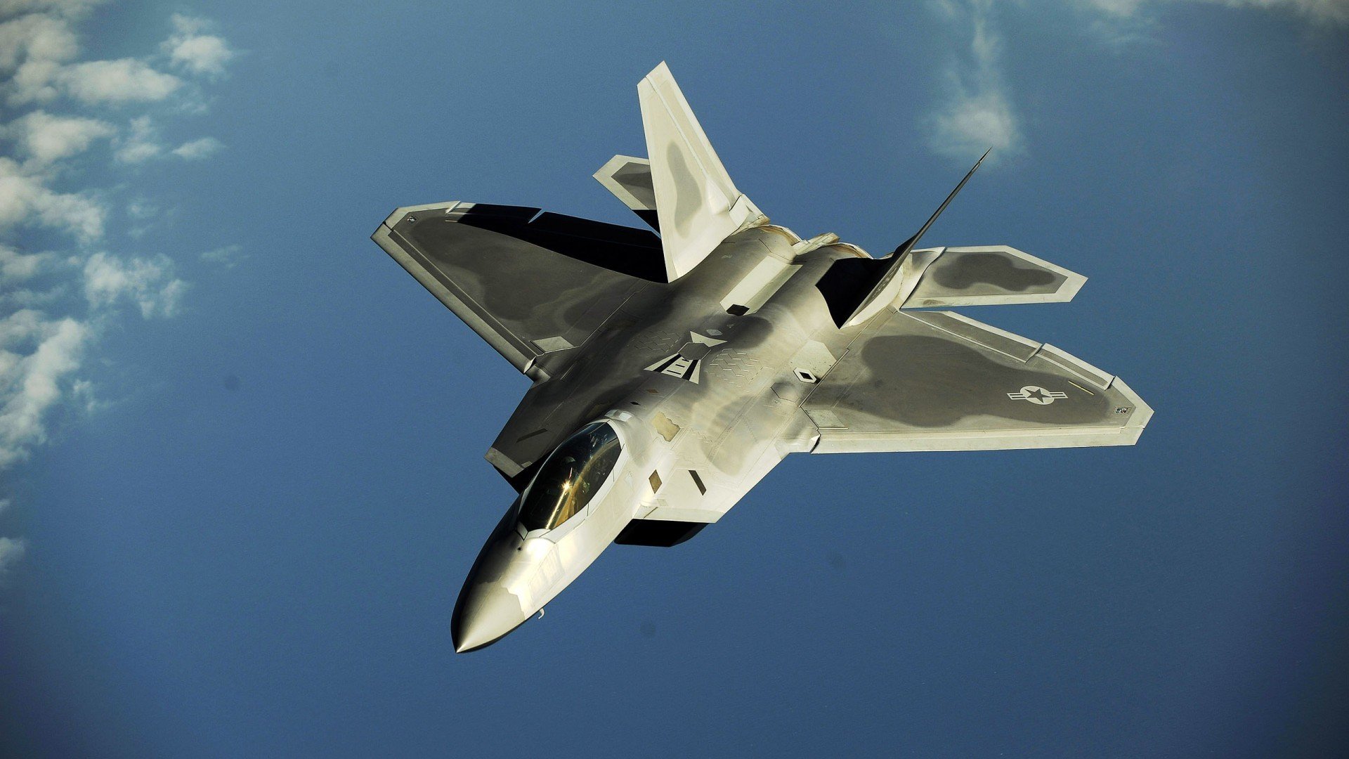 黄蜂后场失误率下降分析师点赞,黄蜂后悔吗